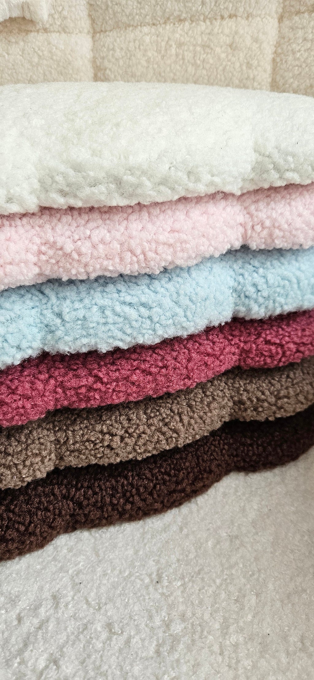 Kleine wolken wanddecoratie wolken babykamer baby blauw boucle wanddecoratie, kinderkamer, babyroom, clouds,