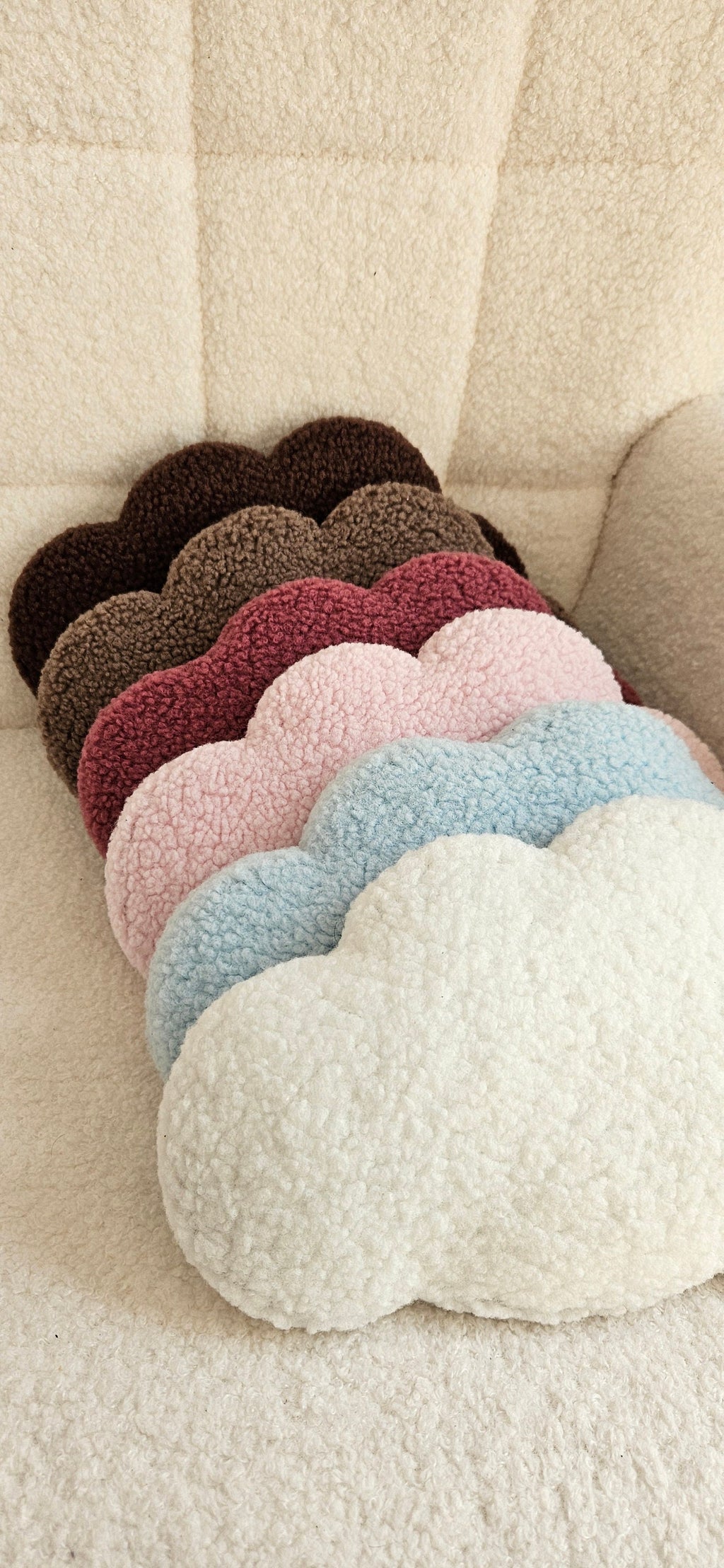 Kleine wolken wanddecoratie wolken babykamer baby blauw boucle wanddecoratie, kinderkamer, babyroom, clouds,