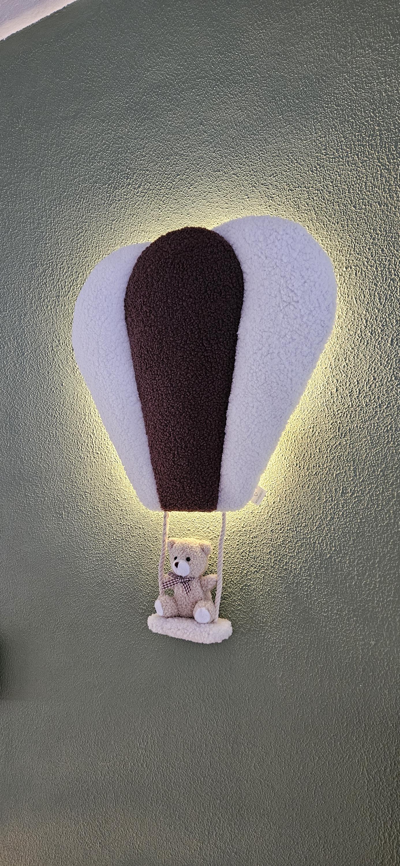Luchtballon Slaaplamp Babykamer met Beer Op Een Schommel, Op Batterij, Babyshower Cadeau, Wanddecoratie, Kraamcadeau bruin/wit