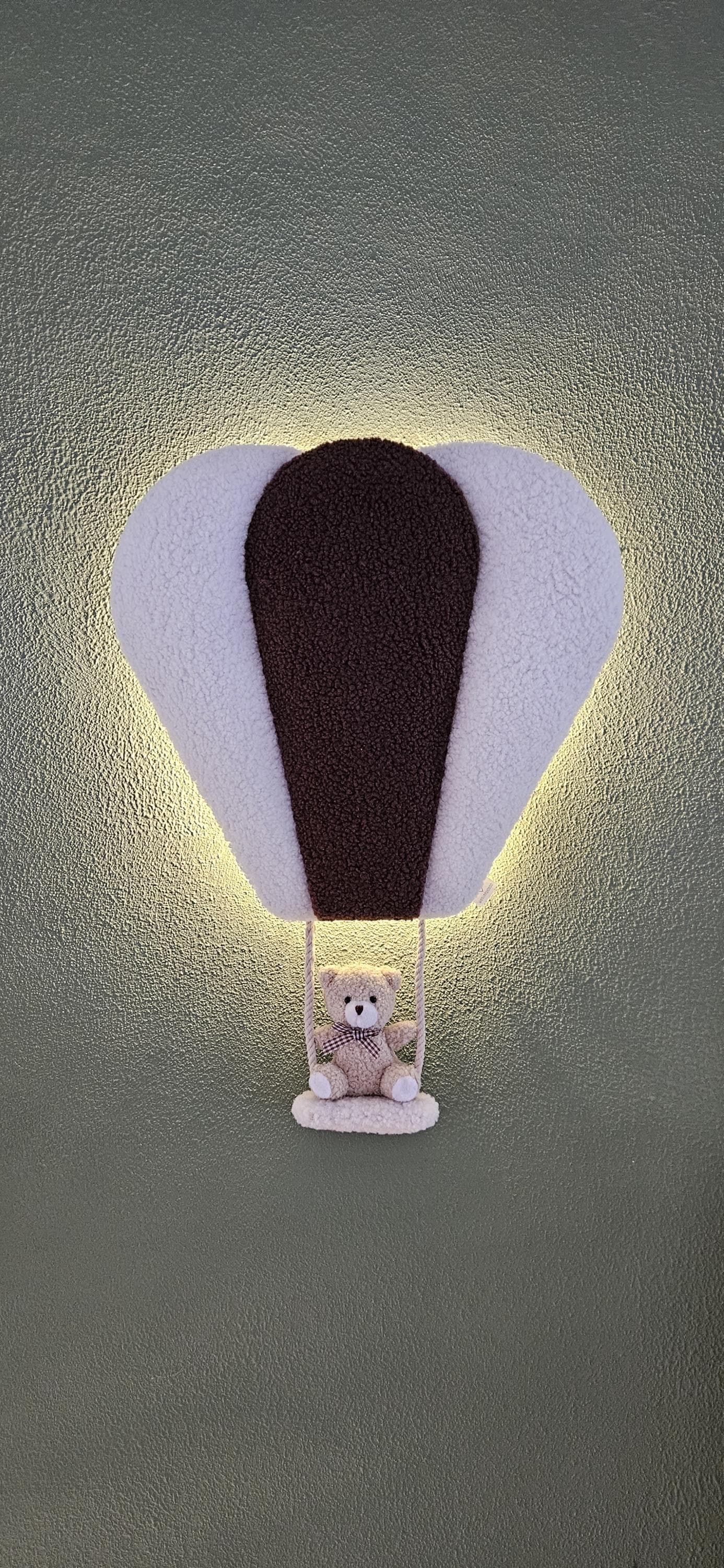 Luchtballon Slaaplamp Babykamer met Beer Op Een Schommel, Op Batterij, Babyshower Cadeau, Wanddecoratie, Kraamcadeau bruin/wit
